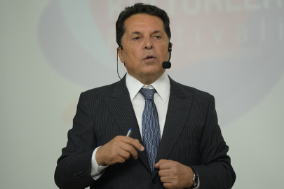 Esenyurt Belediye Başkanı Ahmet Özer’e terör örgütü üyeliğinden hapis cezası