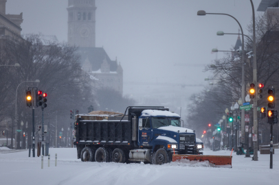 ABD’de kar fırtınasında 800 binden fazla kişi elektriksiz kaldı
