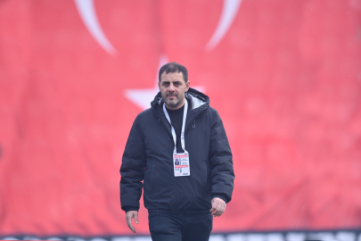 İnegölspor Başkanı Ademoğlu: "Bu takıma inanıyorum, yükün altından kalkacağız"