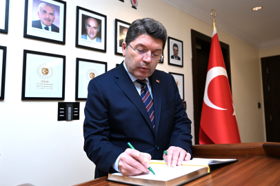 Adalet Bakanı Tunç Katar'da düzenlenen Doha Hukuk Forumu'na katıldı