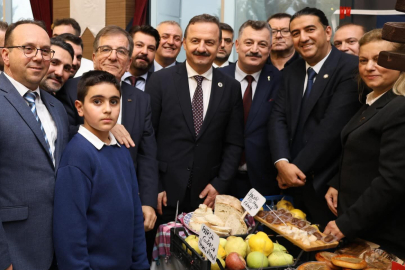 Anahtar Parti Ankara’da toplandı: Ağıralioğlu’ndan Bursa standına özel ilgi