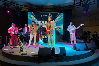 Bursa’da Evrencan Gündüz ile ‘Caz Pazarı’