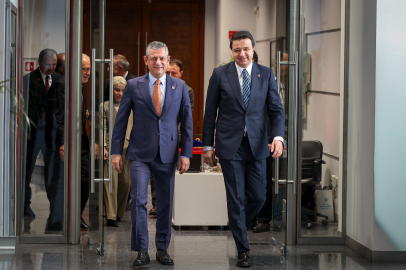 Özel ve Arıkan’dan ortak mesaj: Vatandaş erken seçimde ısrarcı