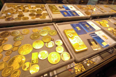 Gram altın 7 bin 700 sınırını aştı: Çeyrek ve tam altın kaç TL oldu?