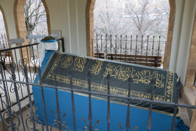 Prof. Dr. Mehmet Öz açıkladı: Osmanlı'nın temelleri Ankara'da atıldı, dede Süleyman Şah değil!