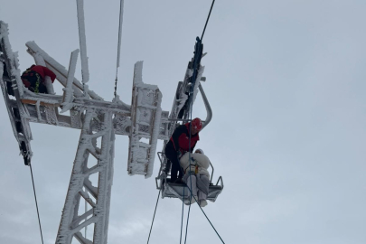 Uludağ'da Telesiyej krizi: 40 tatilci için JAK ve AFAD devrede!