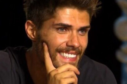 Barış Murat Yağcı havalimanında gözaltına alındı