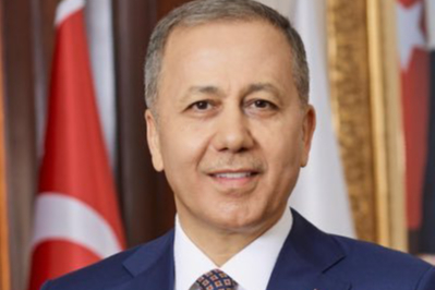 Bakan Yerlikaya: Balıkesir’de sahil güvenlik 2 vatandaşın tıbbi tahliyesini gerçekleştirdi