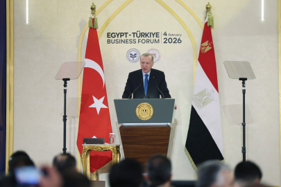 Cumhurbaşkanı Erdoğan Mısır'dan seslendi