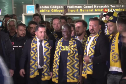 Fenerbahçe’nin yeni transferi N’Golo Kante, İstanbul’da