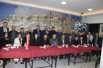 Mutfak sıkıntıda, vatandaş dertli": Anahtar Parti Bursa’da sahaya indi!