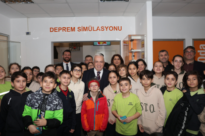 Deprem simülasyon merkezi kapılarını yeniden açtı