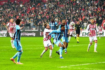 Cevabı sahada verdiler! Trabzonspor Samsun’da saldırıya puan bırakmadı
