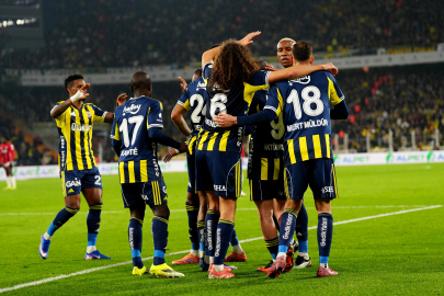 Fenerbahçe'nin namağlup ünvanını 21. haftada da sürdürdü