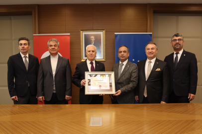 Bursa Büyükşehir’e ‘Sağlığı Geliştiren Belediye’ tescili