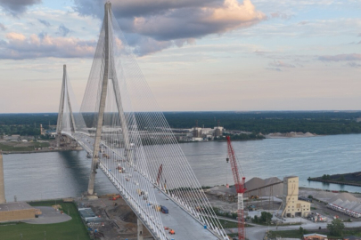 Trump’tan Kanada’ya "Çökme" tehdidi: "Ya yarısını verirsiniz ya da o köprü açılmaz!"