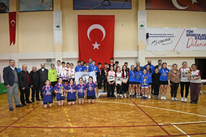 Badmintonun yıldızları Osmangazi’de parladı