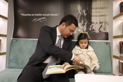 Başkan Erkan Aydın’dan kitap hamlesi