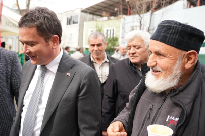 Başkan Erkan Aydın Mehmet Akif Mahallesi’ndeydi: "Her fikre değer veriyoruz"