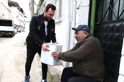 Osmangazi’de ramazan bereketi kapı kapı yayılıyor