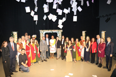 TOFAŞ tiyatro kulübü destekleriyle ‘’Nerede kalmıştık’’ promiyeri gerçekleşti…