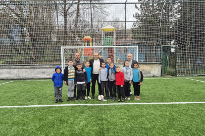 Büyükorhanlı gençlerin halı saha hasreti bitti: Başkan Bozbey taleplere kayıtsız kalmadı!