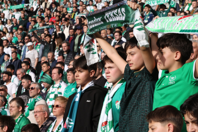Osmangazi’nin çocukları Bursaspor tribününde!