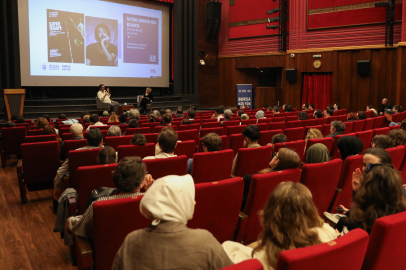 Tolga Karaçelik ‘Saykoterapi’ ile Bursa’da seyirciyle buluştu