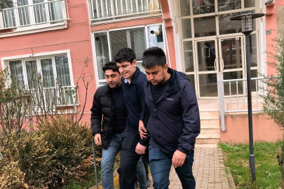 İnegöl’de rehine krizi: Polis koçbaşıyla kapıyı kırdı