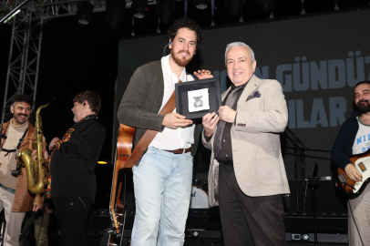 Nilüfer Genç Caz Evrencan Gündüz ile final yaptı