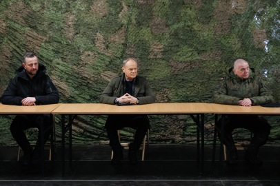 Polonya Başbakanı Tusk'tan vatandaşlarına "İran'ı terk edin" çağrısı