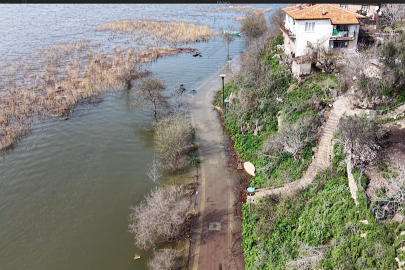 Yaren Leyleğin köyü sular altında!