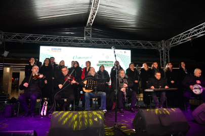Bursa'da nostalji gecesi: Rüştü Şentürk ve ekibi mest etti!