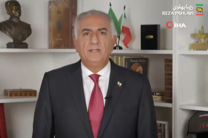 İran’da yeni dönemin ayak sesleri! Şah’ın oğlu tarih verdi