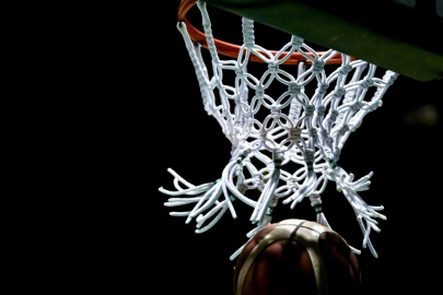 Savaş gerilimi basketbolu da vurdu! FIBA'dan acil erteleme kararı