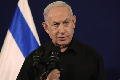 Dünya ayakta! Netanyahu ilan etti: "Hamaney öldü!"