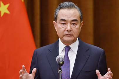 Çin’den İran’a destek: Wang Yi, ABD ve İsrail’e “Askeri operasyonları durdurun” çağrısı