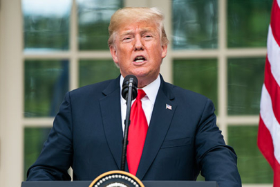 Dünya teyakkuzda: Trump İran saldırılarının ne kadar süreceğini açıkladı