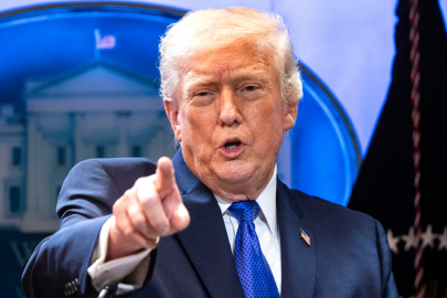 Trump’tan Dünyayı titreten tehdit: "Asıl büyük dalga yakında geliyor!"