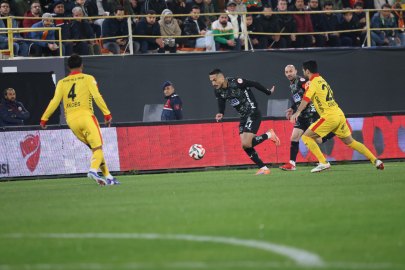 Galatasaray, Alanyaspor’u 2-1 yenerek Ziraat Türkiye Kupası’nda çeyrek finale lider çıktı