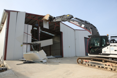 Nilüfer’de tarım alanındaki kaçak yapı yıkıldı