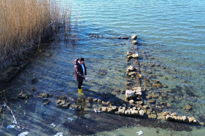 İznik Gölü’nde büyük heyecan: Sular Çekildi, ikinci Bazilika gün yüzüne çıktı!