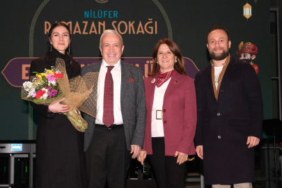 Nilüfer’de Ezginin Günlüğü rüzgarı: Cumhuriyet Meydanı tek yürek oldu