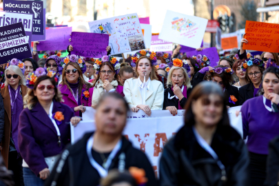 Bursa’da yüzlerce kadın tek ses