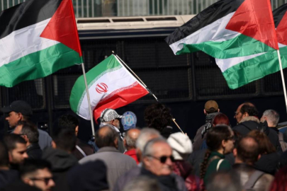 İran’da yeni dini liderde uzlaşı sağlandı