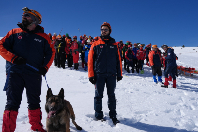AFAD Koordinasyonunda Uludağ’da Çığ Arama Kurtarma Tatbikatı: 31 Ekipten 150 Personel Katıldı