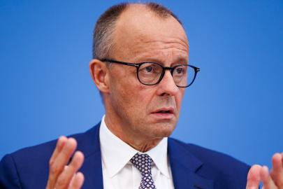 Friedrich Merz’den İran çıkışı: “Rejim ne kadar çabuk biterse savaş da o kadar çabuk biter”