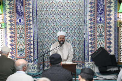 Hafız Mahmutoğlu İnegöl’de: Kur’an tilaveti ve dualarla unutulmaz bir ramazan gecesi