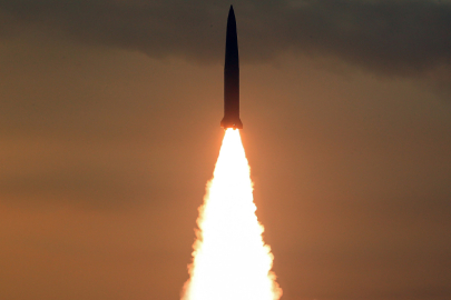 İran'dan yeni hamle: Süper ağır savaş başlıklı füzelerle saldırılarını sürdürecek