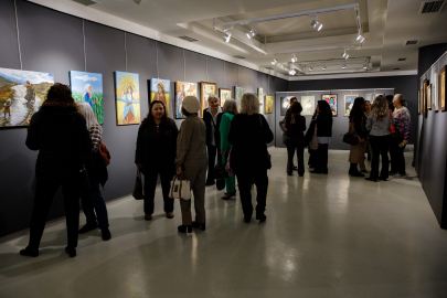 Kadınların ışığı tuvalde hayat buldu